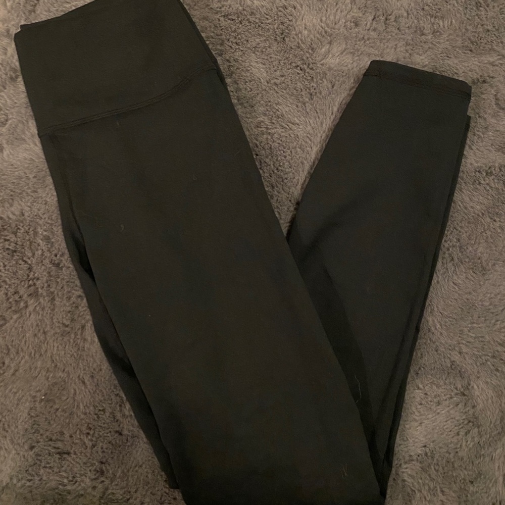 NWT Fabletics Leggings